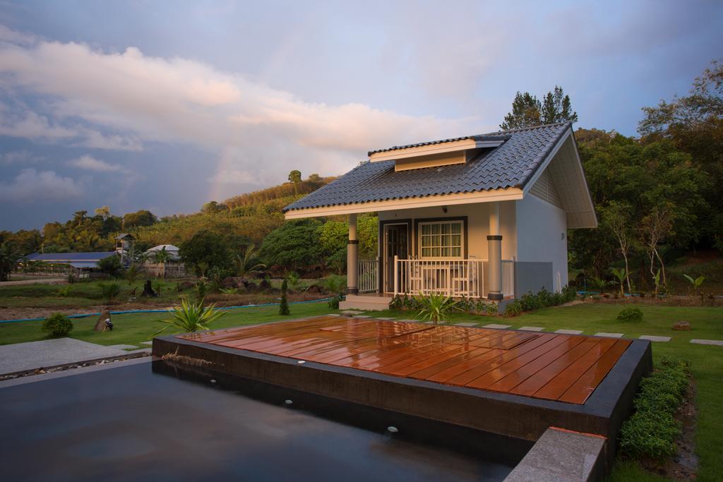 Suksompong Resort Khao Lak Exterior foto