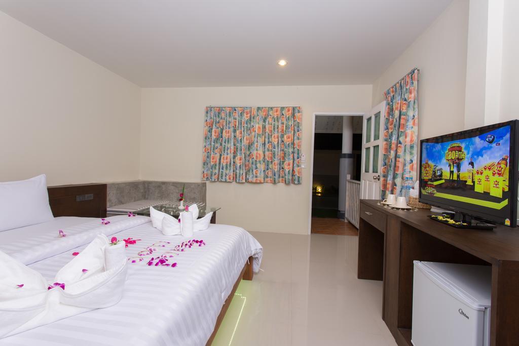 Suksompong Resort Khao Lak Exterior foto