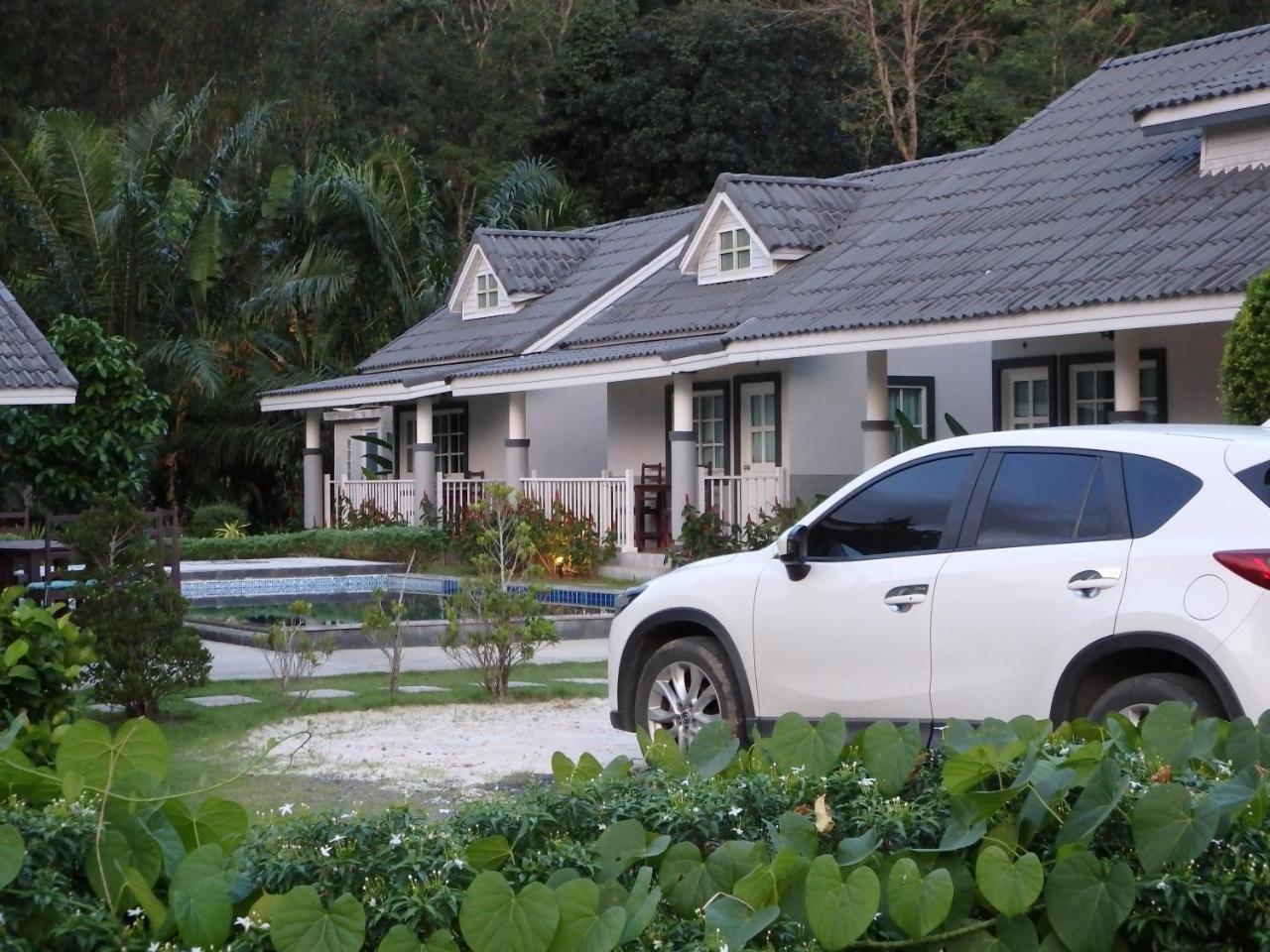Suksompong Resort Khao Lak Exterior foto